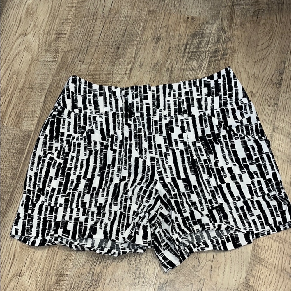 Stylish Black and White Women's Shorts 4